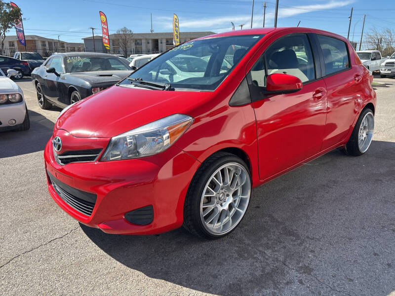 2013 Toyota Yaris LE