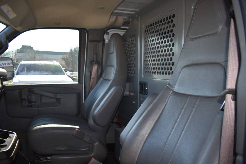 2021 Chevrolet Express 2500