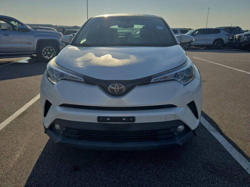 2018 Toyota C-HR XLE Premium