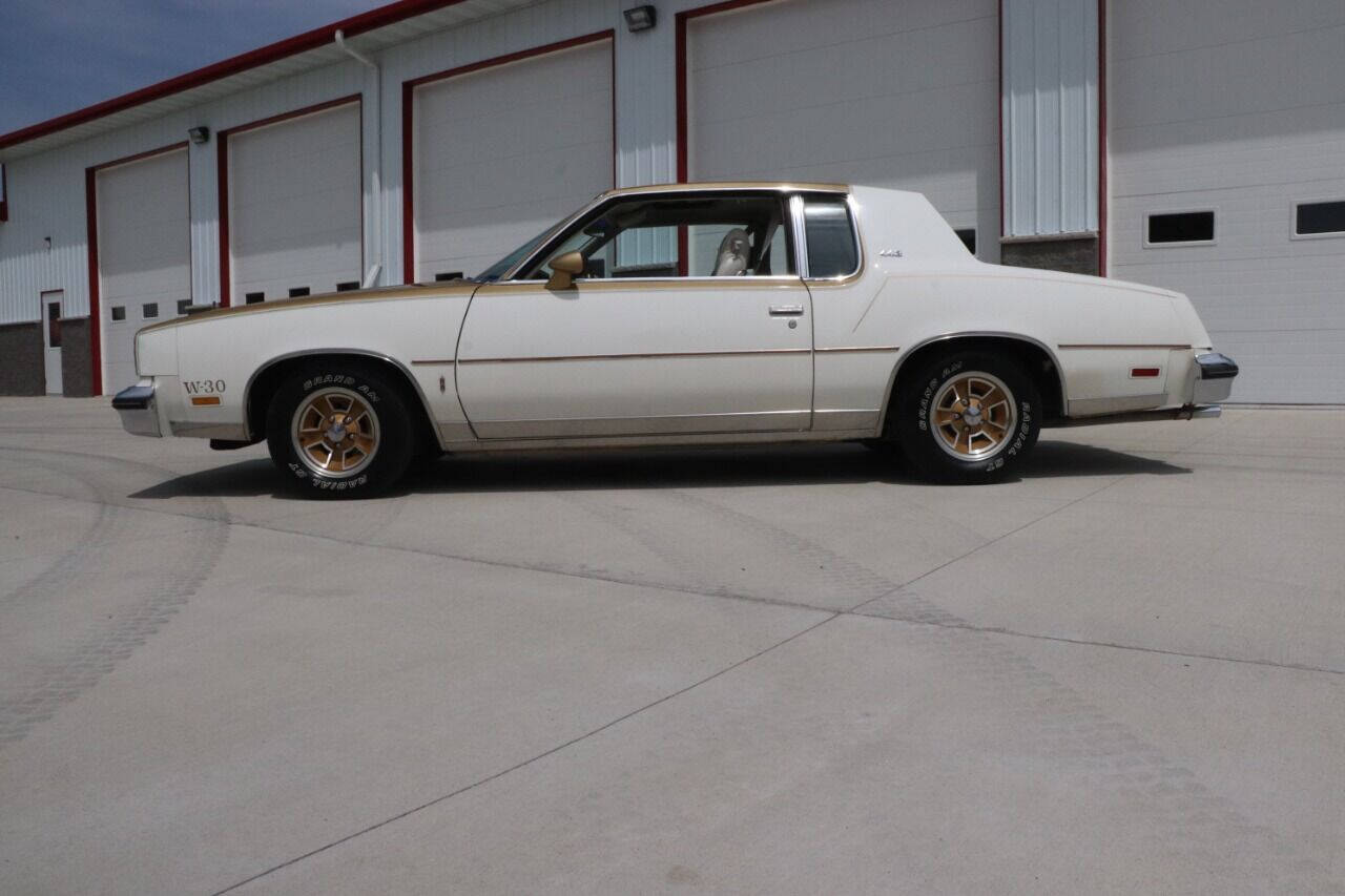 1980 Oldsmobile Cutlass Supreme White