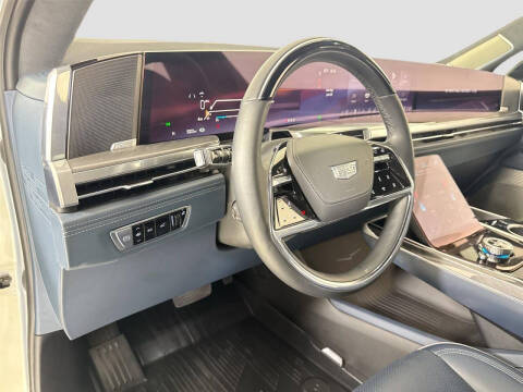 2025 Cadillac Escalade IQ Sport 2