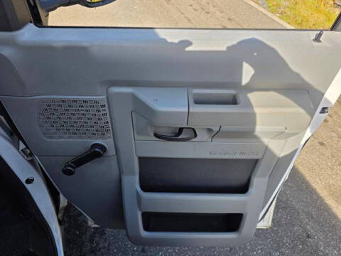 2011 Ford E-Series E-250