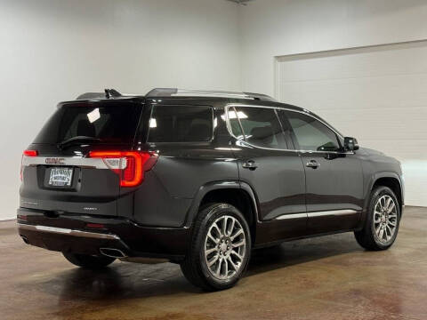 2022 GMC Acadia Denali