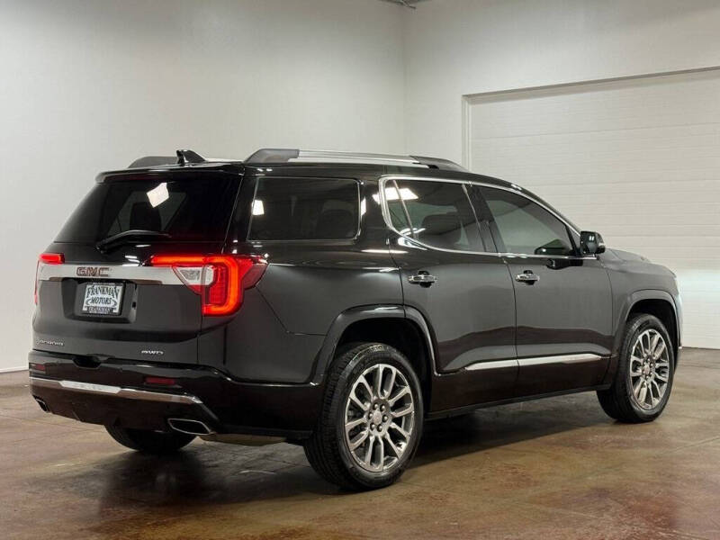 2022 GMC Acadia Denali