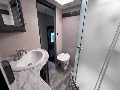 2021 Shasta RV Phoenix 30RLD