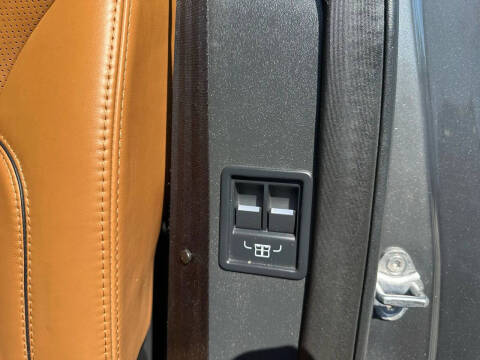 2018 Land Rover Discovery HSE Luxury