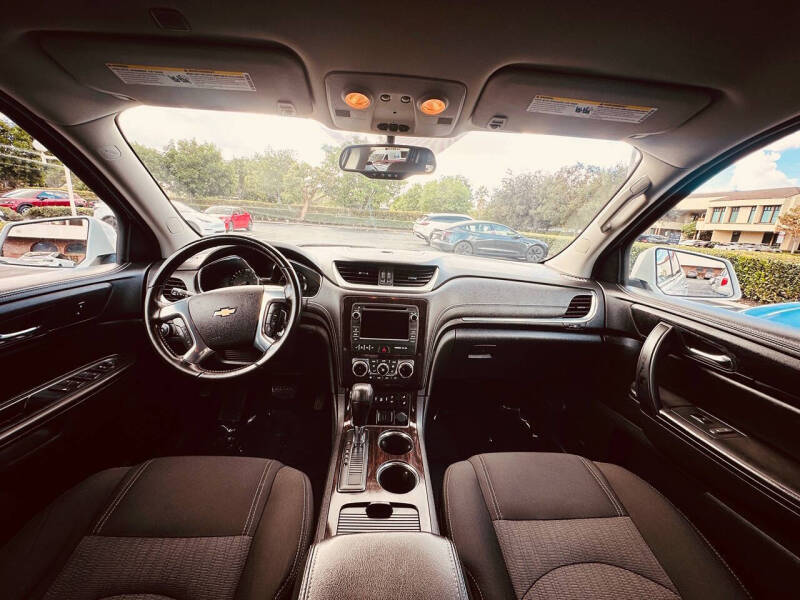 2017 Chevrolet Traverse LT