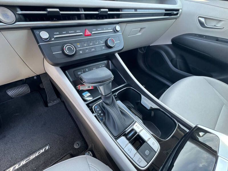 2025 Hyundai Tucson SE