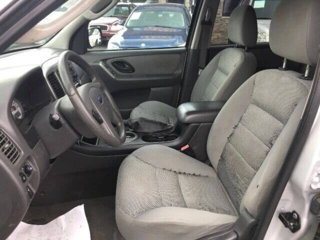 2005 Ford Escape XLT
