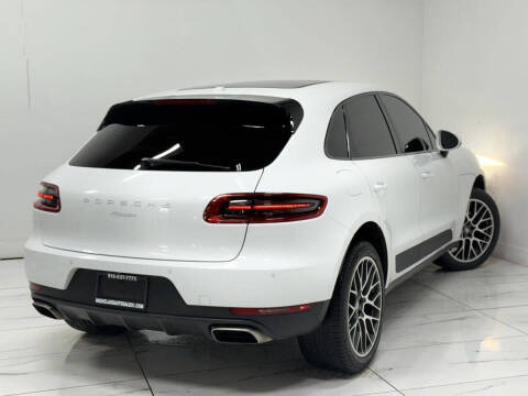 2017 Porsche Macan
