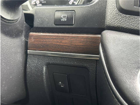 2016 Toyota Land Cruiser