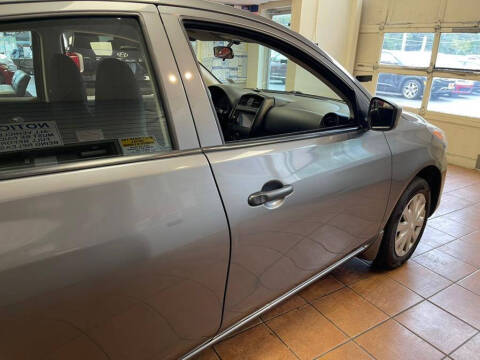 2016 Nissan Versa 1.6 S Plus