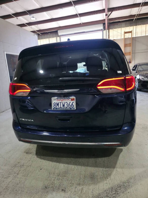 2017 Chrysler Pacifica