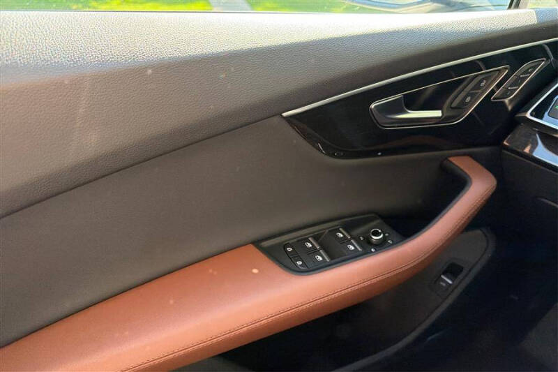 2024 Audi Q7 quattro Premium Plus 45 TFSI