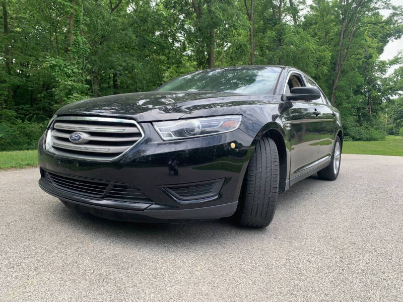 2018 Ford Taurus SE