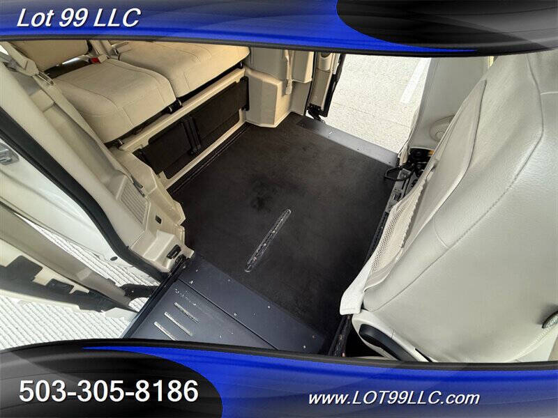 2011 Dodge Grand Caravan Crew