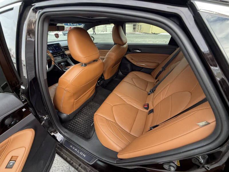 2019 Toyota Avalon Limited