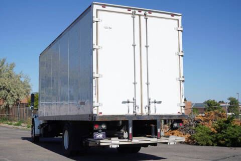 2016 Freightliner M2 106