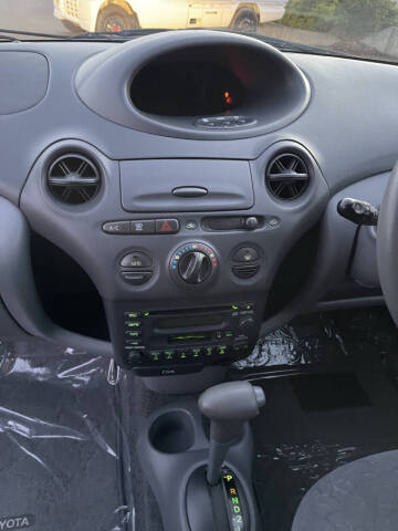 1999 Toyota Vitz Yaris