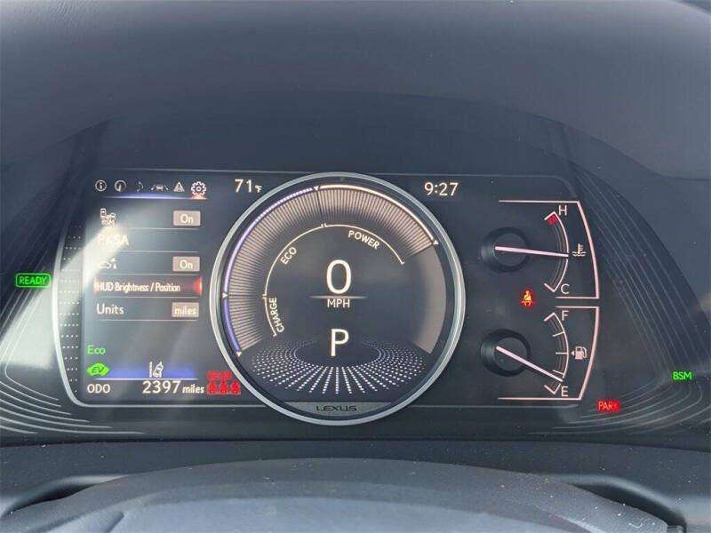 2024 Lexus ES 300h Luxury