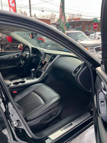 2017 Infiniti Q50 2.0T