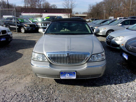 2005 Lincoln Town Car for sale at Balic Autos Inc in Lanham MD