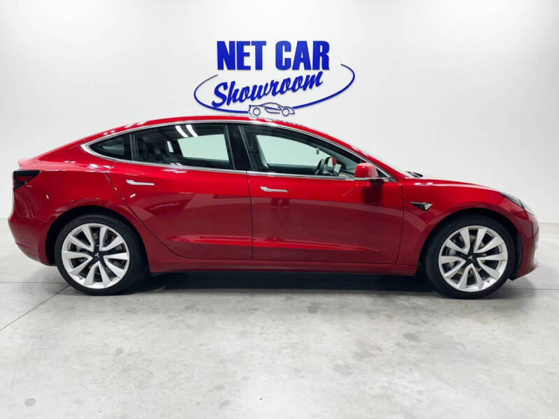 2019 Tesla Model 3 Mid Range