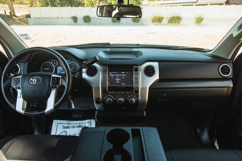 2014 Toyota Tundra SR5