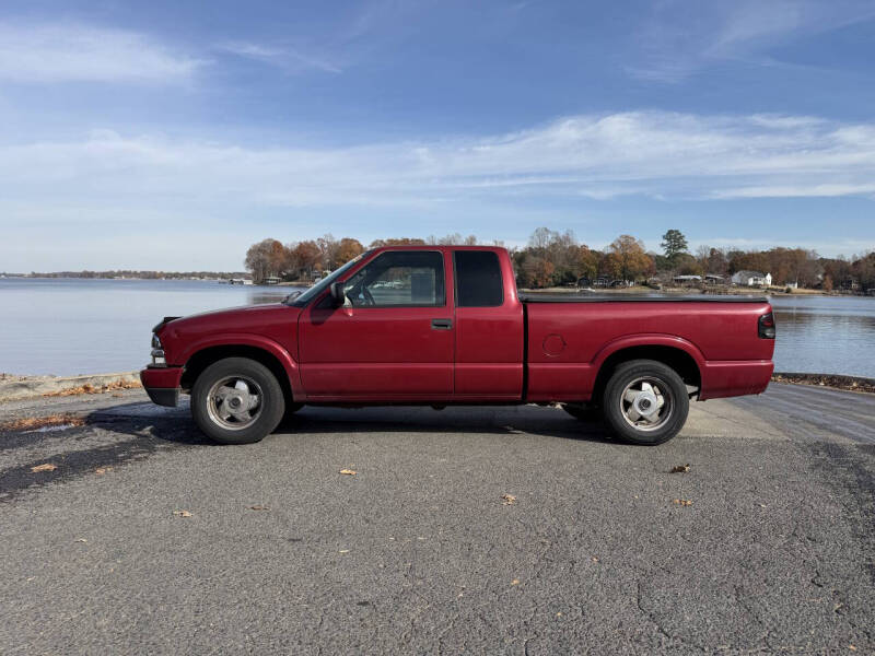 2002 Chevrolet S-10 LS