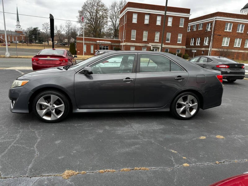 2012 Toyota Camry SE V6