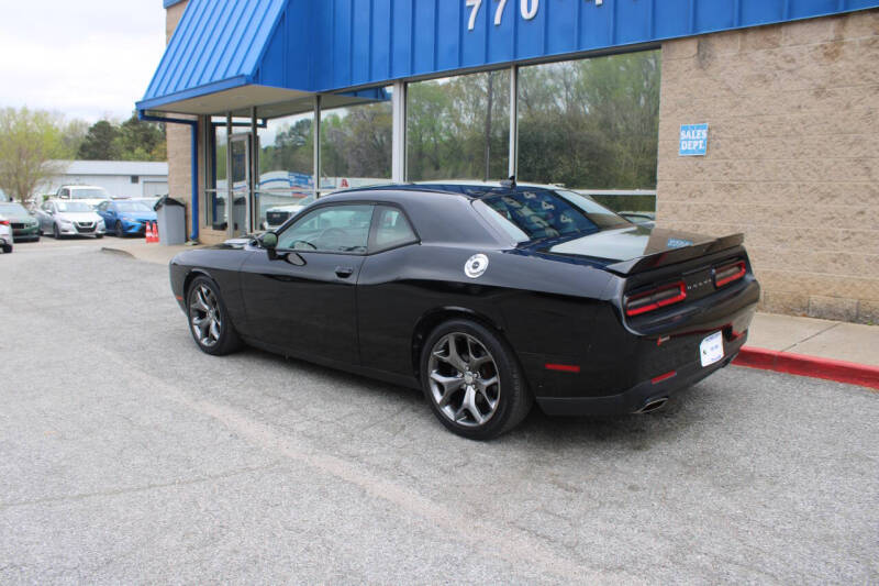 2015 Dodge Challenger SXT Plus