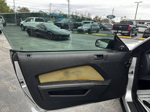 2012 Ford Mustang V6