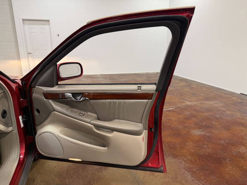 2005 Cadillac DeVille DHS