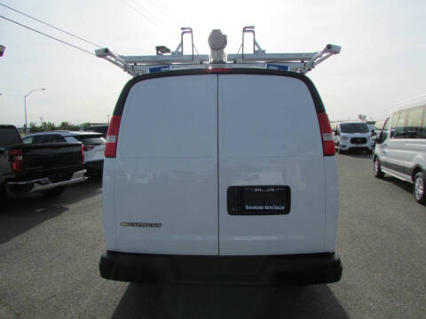 2025 Chevrolet Express 2500
