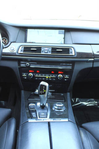 2011 BMW 7 Series 750i xDrive