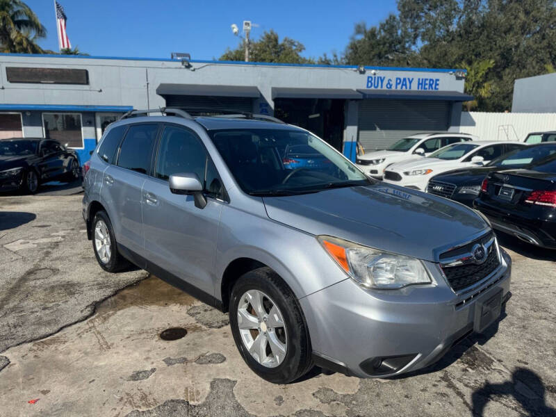 2015 Subaru Forester null photo 3