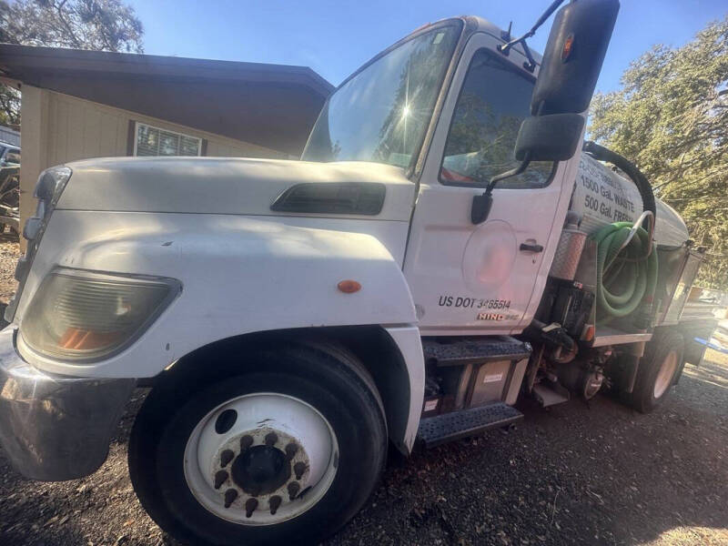 2017 Hino 268A