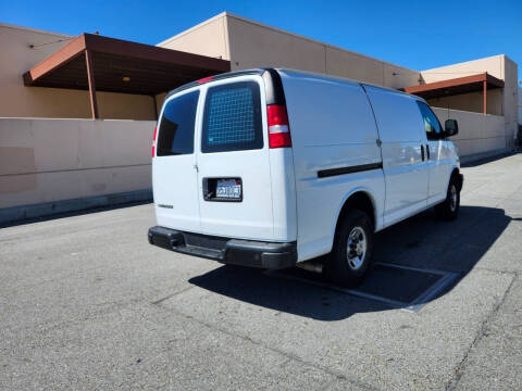 2021 Chevrolet Express 2500