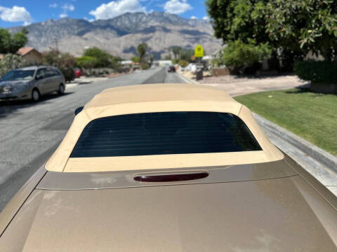 2005 Ford Thunderbird Deluxe