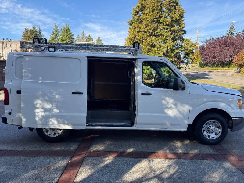 2018 Nissan NV 2500 HD SV