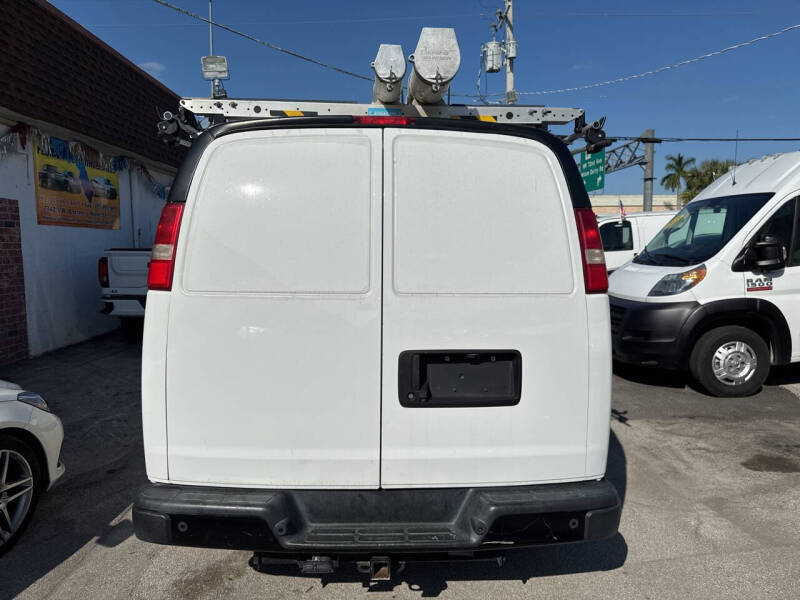 2019 Chevrolet Express 2500