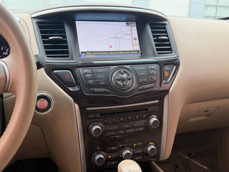 2014 Nissan Pathfinder Platinum