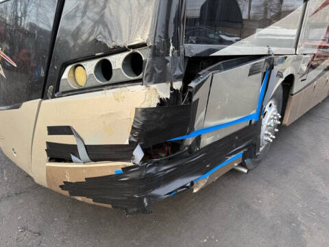 2014 Freightliner XCL Chassis