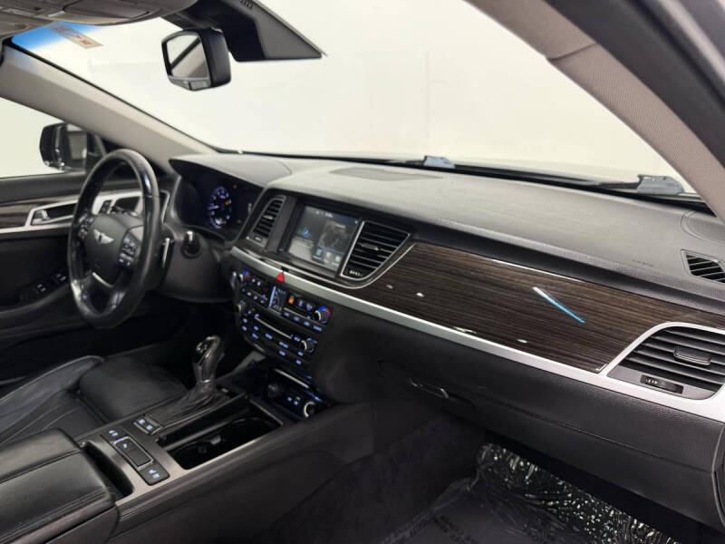 2015 Hyundai Genesis