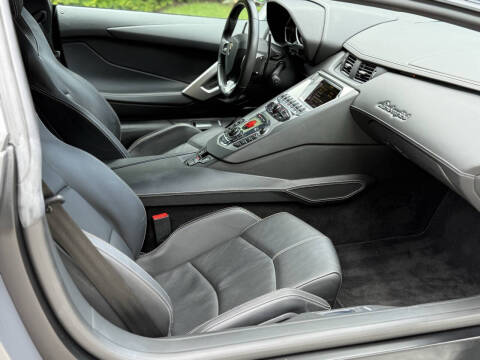 2013 Lamborghini Aventador LP 700-4