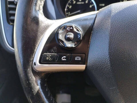 2015 Mitsubishi Outlander SE