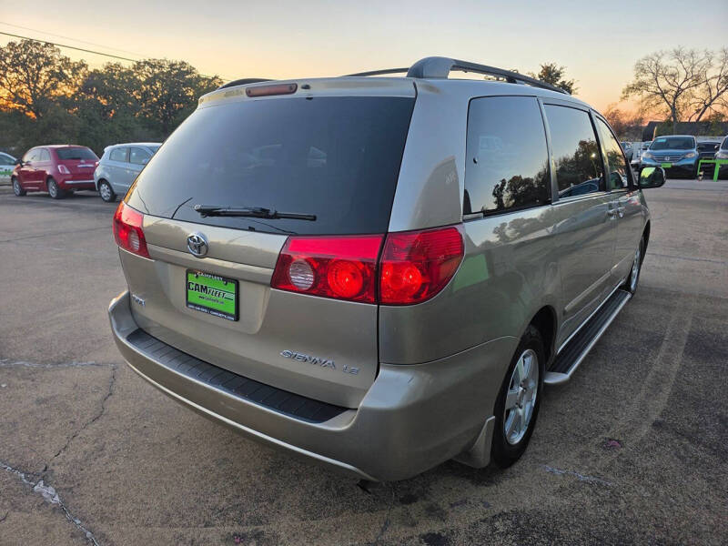 2009 Toyota Sienna LE 7-Passenger