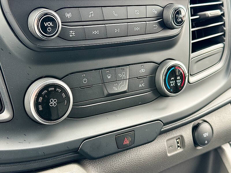 2025 Ford Transit 250