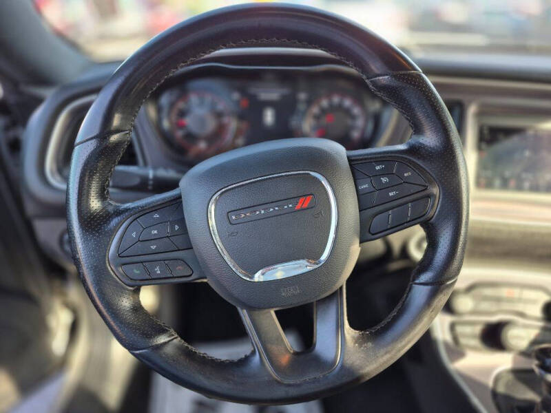 2020 Dodge Challenger SXT