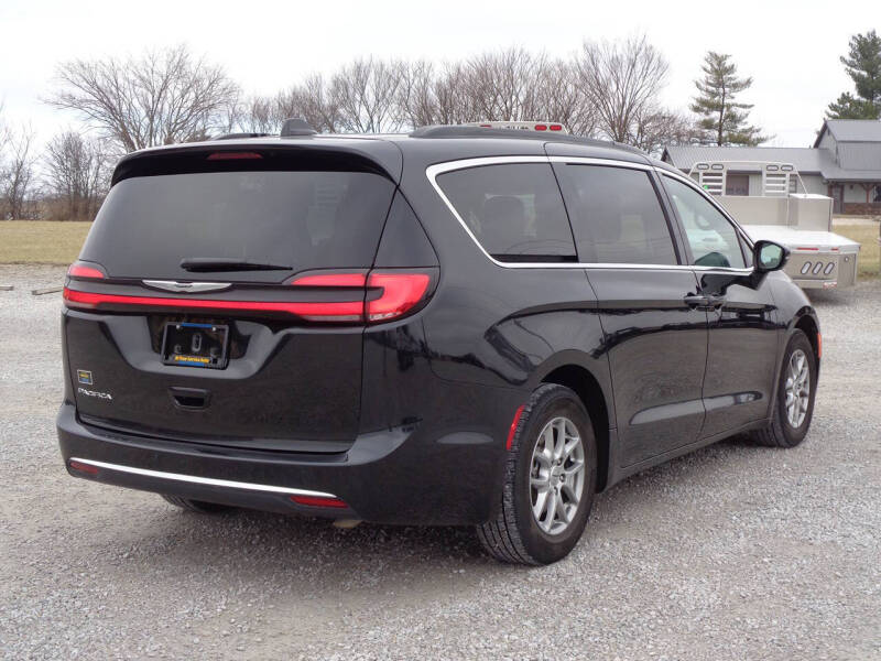 2022 Chrysler Pacifica Touring